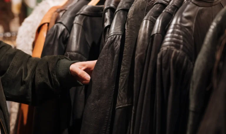 how-to-Store-a-leather-jacket